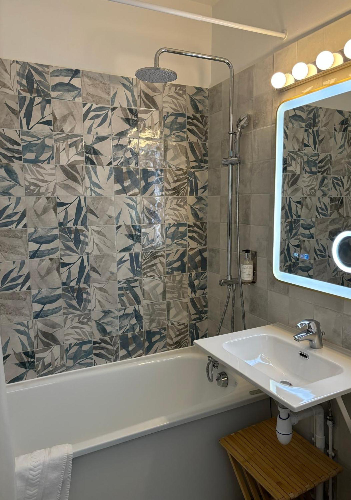 Ambassadeur Hotel - Cherbourg Port De Plaisance Ngoại thất bức ảnh