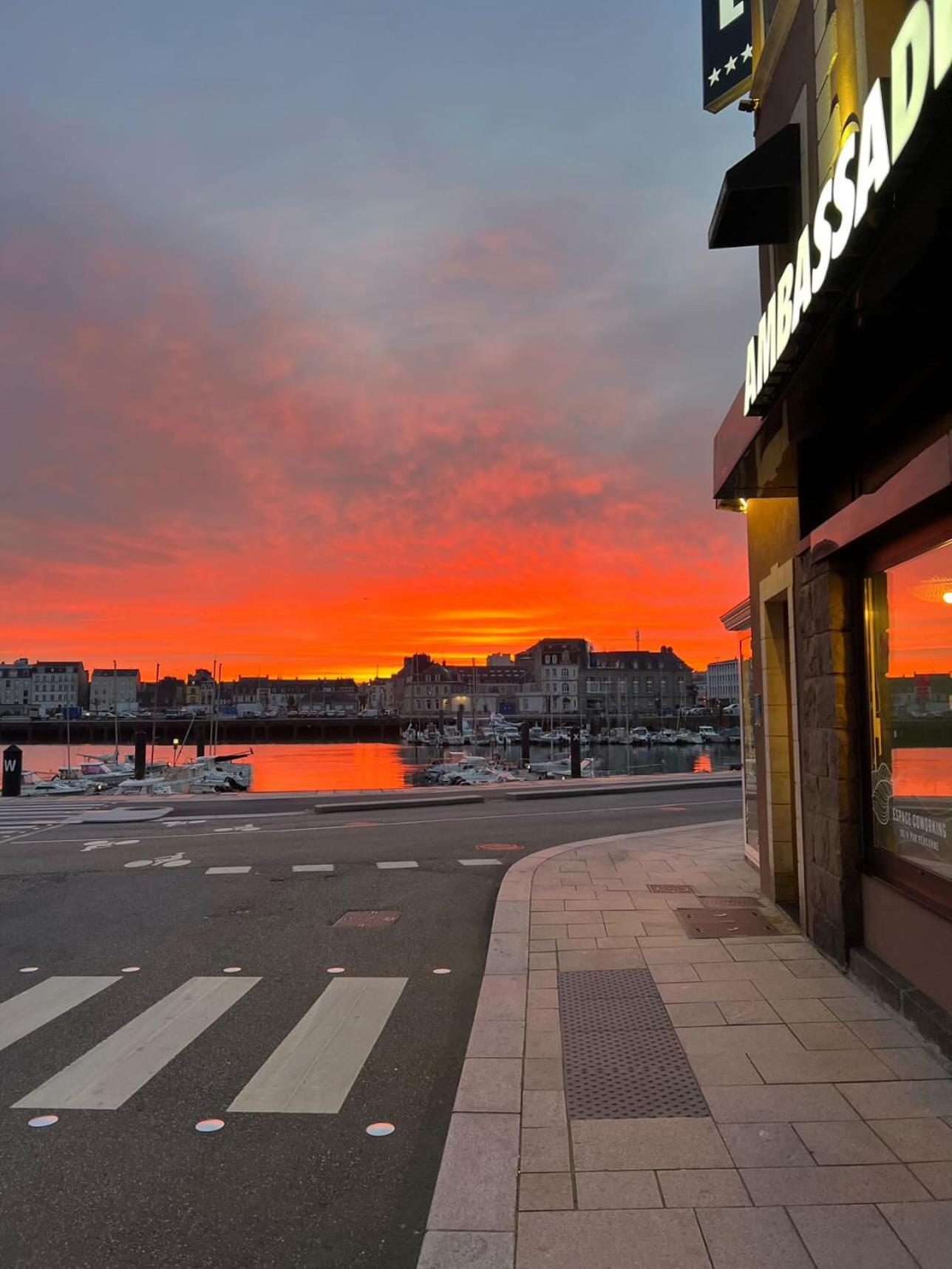 Ambassadeur Hotel - Cherbourg Port De Plaisance Ngoại thất bức ảnh